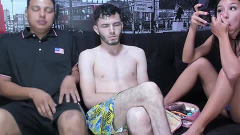 Snapshot of threesome_sexy chatting on January 2025 10:05:01 AM BRITHANY BRYAN ALEX online show from January 2025 10:05:01 AM