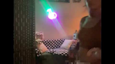 throatyygoat online show from November 2025 02:37:02 AM