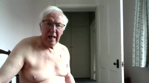 Snapshot of thruster99 chatting on May 2026 10:43:01 AM thruster99 online show from May 2026 10:43:01 AM