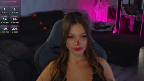 Snapshot of tia__moon chatting on October 2025 07:30:02 PM tia__moon online show from October 2025 07:30:02 PM