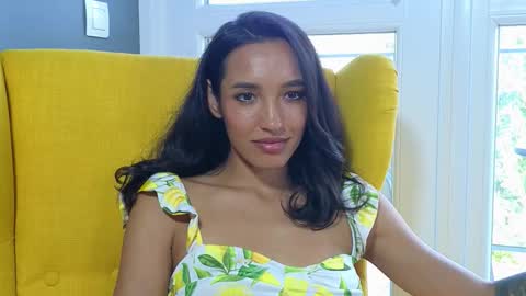 Snapshot of tia_j chatting on September 2025 02:40:01 PM tia_j online show from September 2025 02:40:01 PM