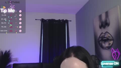 Tia Bella online show from October 2025 10:51:01 PM