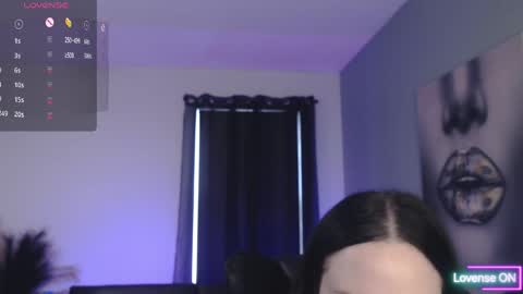 Tia Bella online show from April 2026 08:39:01 PM