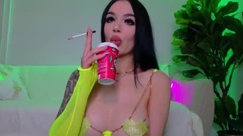 tiabelle online show from November 2025 08:45:01 PM