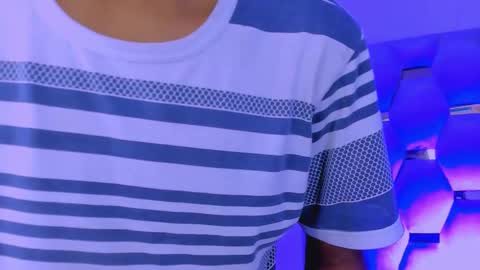 Snapshot of tiago_xxx_ chatting on October 2025 10:41:02 PM tiago_xxx_ online show from October 2025 10:41:02 PM