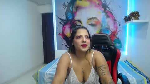 tiana_breeze online show from October 2025 12:32:01 AM