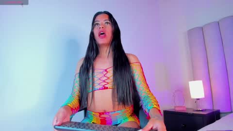 Snapshot of tiana_cinnamon chatting on December 2024 02:53:02 AM TIANA online show from December 2024 02:53:02 AM