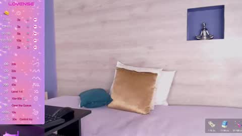 Snapshot of tiana_glow chatting on February 2025 09:28:01 PM tihana online show from February 2025 09:28:01 PM