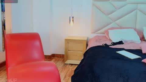 Snapshot of tiana_rosse_ chatting on February 2025 11:57:02 AM tiana_rosse_ online show from February 2025 11:57:02 AM