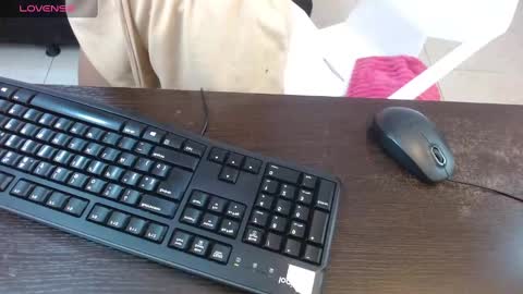 Snapshot of tianaglow4 chatting on January 2025 11:28:02 AM tianaglow4 online show from January 2025 11:28:02 AM