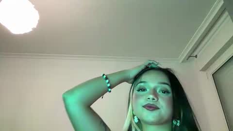Snapshot of tianale chatting on June 2026 08:10:01 PM Tiana Le online show from June 2026 08:10:01 PM