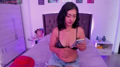Snapshot of tianamarlie chatting on December 2024 01:17:01 PM Tiana online show from December 2024 01:17:01 PM