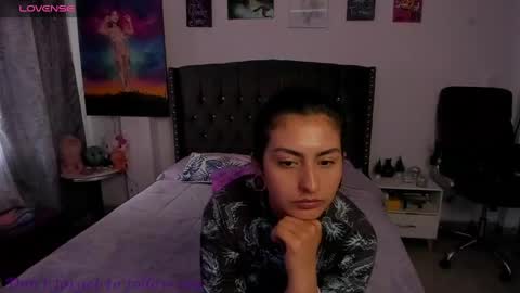 Snapshot of tianamarlie chatting on December 2024 10:03:01 PM Tiana online show from December 2024 10:03:01 PM