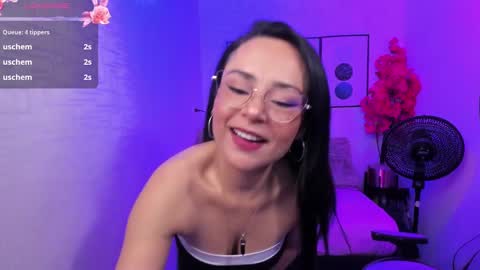 Tiara  online show from December 2024 07:44:01 PM