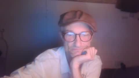 tiddles12345 online show from April 2026 09:51:02 PM