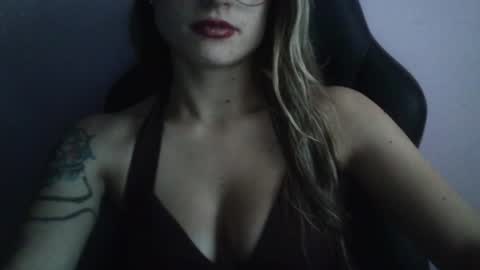 Tifanny online show from April 2026 09:39:01 PM