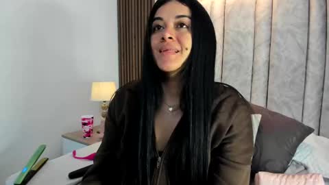 Tiff3 online show from September 2025 08:25:01 PM