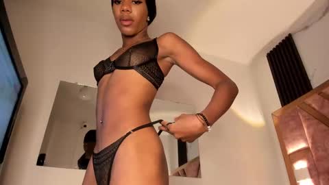 Tifanny online show from September 2025 06:41:02 PM