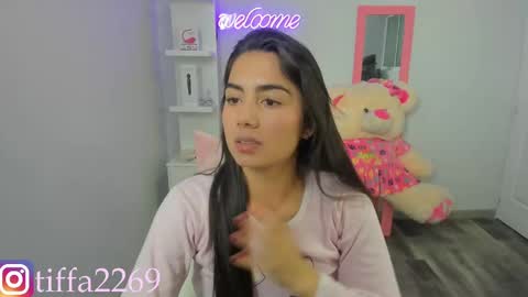 Snapshot of tifany_tay2 chatting on January 2025 01:14:02 PM hey am julietha online show from January 2025 01:14:02 PM