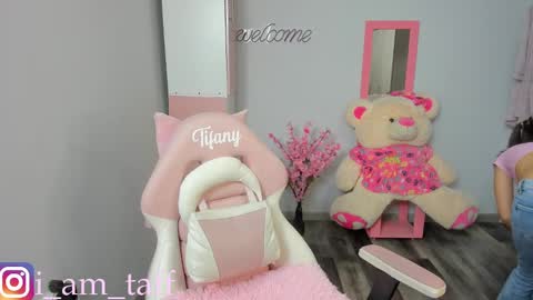 Snapshot of tifany_tay2 chatting on February 2025 03:53:02 AM hey am julietha online show from February 2025 03:53:02 AM