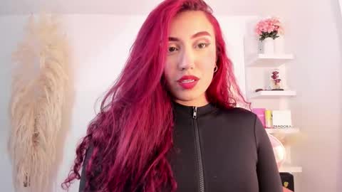 Tiffany online show from March 2026 06:51:02 AM