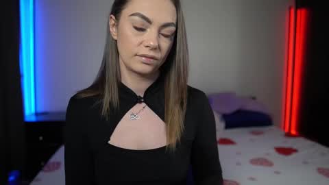 Tiffany online show from February 2025 09:25:01 PM