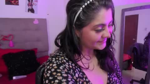 Tiff Luxx online show from March 2026 03:06:01 PM