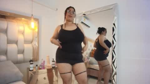 Snapshot of tiffantyandstacy chatting on September 2025 07:47:02 PM Tiffany and Stacy online show from September 2025 07:47:02 PM