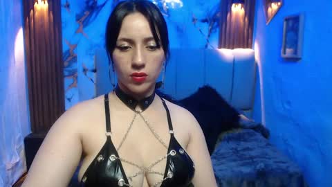 tiffany0044 online show from April 2026 05:06:01 PM