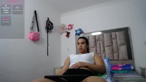 tiffany online show from December 2025 09:22:02 PM