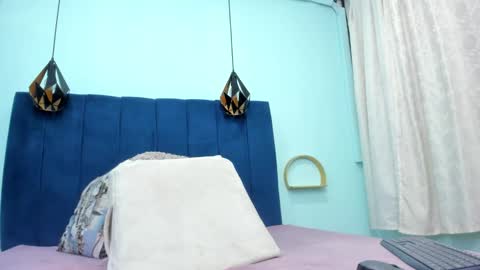 tiffany  online show from November 2025 01:53:01 AM