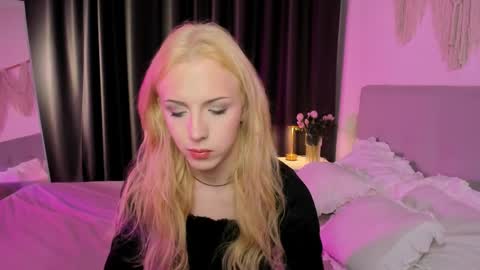 Snapshot of tiffany_king chatting on May 2026 05:37:02 AM Tiffany online show from May 2026 05:37:02 AM