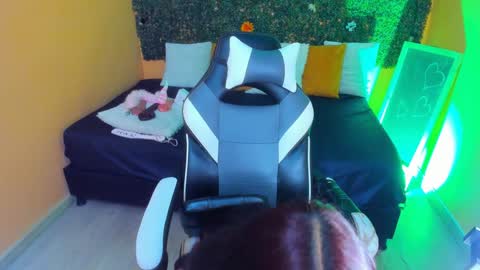 tiffany_sander online show from December 2024 03:38:02 AM