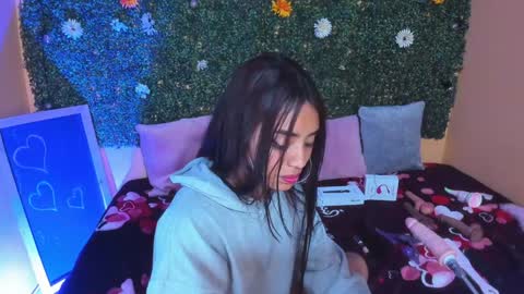 tiffany_sander online show from January 2025 07:21:01 AM