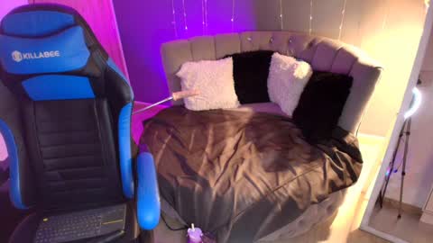 tiffany_sander online show from January 2025 08:22:01 AM