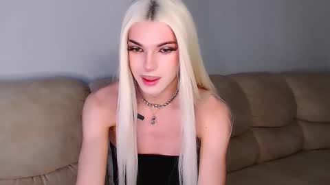 Snapshot of tiffany_smitch chatting on October 2025 02:42:02 AM Tif online show from October 2025 02:42:02 AM