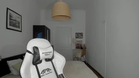 Snapshot of tiffanyflynn chatting on December 2024 06:31:02 PM Tiffany online show from December 2024 06:31:02 PM