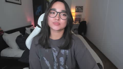 Snapshot of tiffanyflynn chatting on December 2024 06:48:01 PM Tiffany online show from December 2024 06:48:01 PM