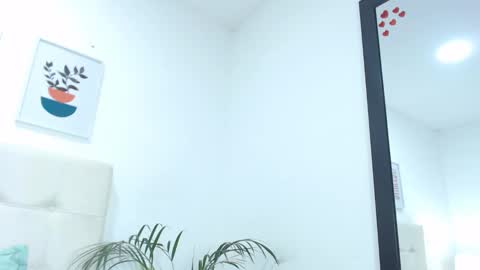 Tifanny Fox online show from February 2025 12:03:02 PM