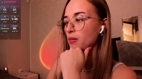 Snapshot of tiffanyhunt chatting on October 2025 01:41:01 PM Tiffany online show from October 2025 01:41:01 PM