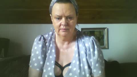 Snapshot of tiffanymature chatting on September 2025 08:03:01 AM TiffanyMature online show from September 2025 08:03:01 AM