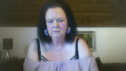 Snapshot of tiffanymature chatting on September 2025 02:19:01 PM TiffanyMature online show from September 2025 02:19:01 PM