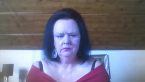 Snapshot of tiffanymature chatting on September 2025 08:59:01 AM TiffanyMature online show from September 2025 08:59:01 AM