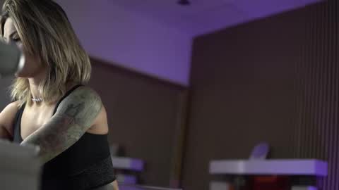 Ilaria online show from October 2025 06:22:02 AM