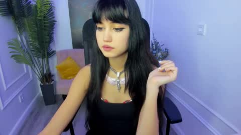 tiffanyyoun online show from January 2026 11:14:01 AM