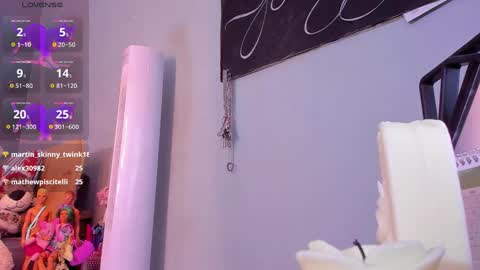 Snapshot of tiffbeautiful chatting on January 2025 06:49:01 PM online show from January 2025 06:49:01 PM