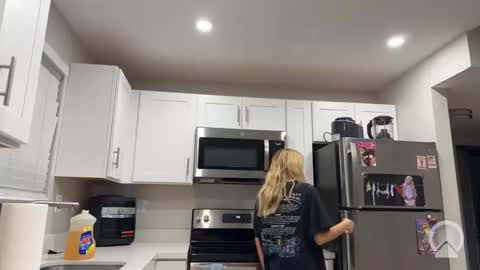 Snapshot of tiffstreatsxoxo chatting on October 2025 11:42:02 AM Tiffstreatsxoxo online show from October 2025 11:42:02 AM