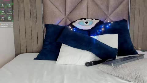 Snapshot of tiffvalentinee_ chatting on February 2025 12:33:01 AM Tiffany online show from February 2025 12:33:01 AM