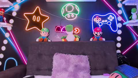 Snapshot of tiffvalentinee_ chatting on February 2025 08:15:01 PM Tiffany online show from February 2025 08:15:01 PM