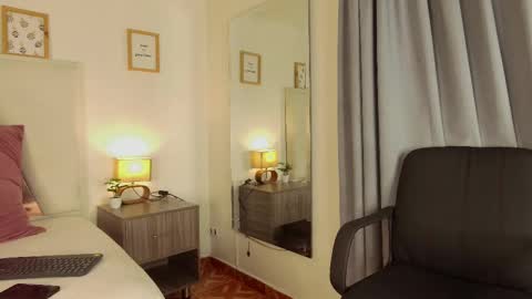 Snapshot of tiffvalentinee_ chatting on February 2025 07:48:02 PM Tiffany online show from February 2025 07:48:02 PM